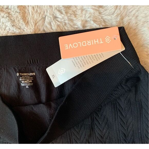 NEW NWT THIRD LOVE BLACK TEXTURED SEAMLESS COMPRESSION LEGGINGS TIGHTS layering - Picture 4 of 4